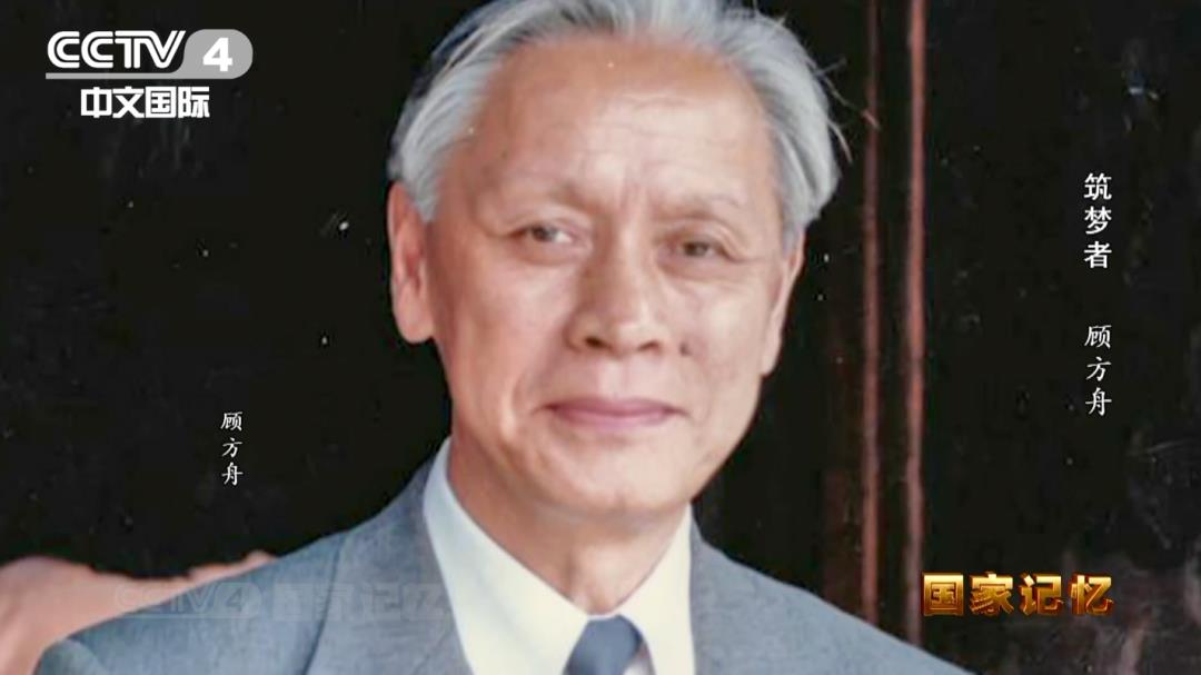 DƬ